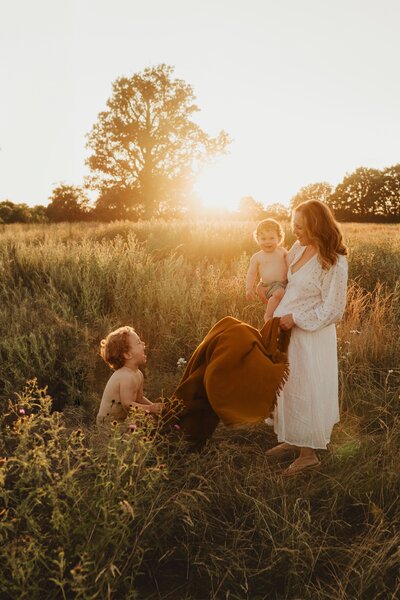 mother and daughter sunset photos