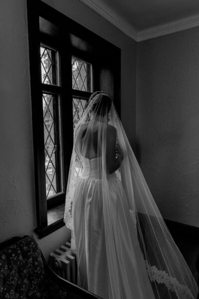 0042 Mocha Mousse Love Story_Chateau Monsarrat_Canada_Quebec_Photography by Emma