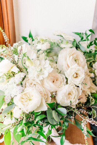 bridal bouquet portland wedding photos