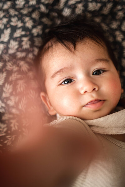 seance photo bebe neuchatel - choisir des photos naturelles pour bebe - berangere photographie