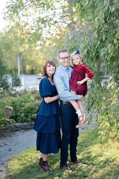 Dolly-DeLong-photography-nashville-family-photographer-ellington-ag-cultural-center-fall-family-photos-the-isaacs-family