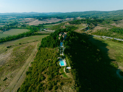 A drone photo of the wedding venue Laticastelli in Tuscany Italy