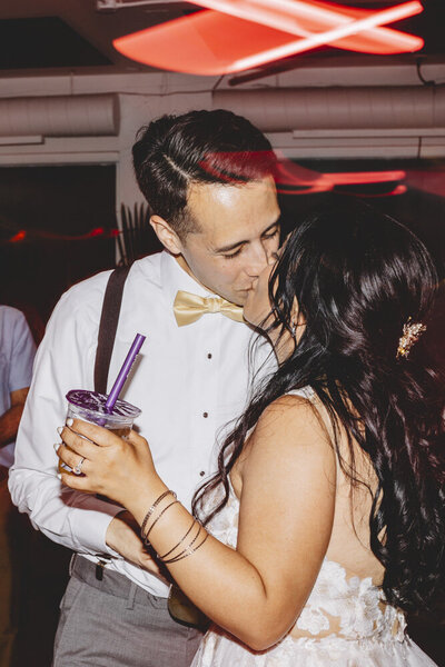 torontoweddingphotographerlakeshoreboxcar_2