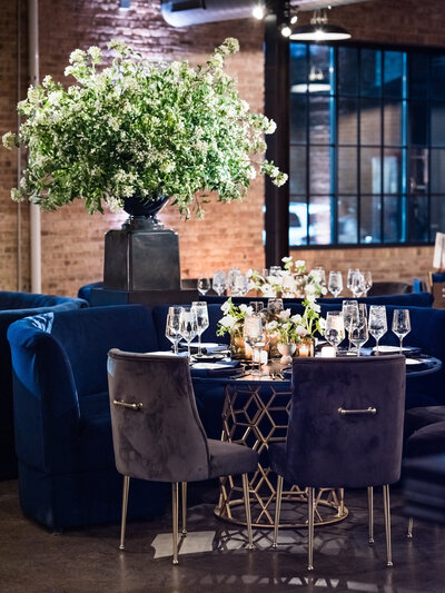 Liz & Jordan Carolyn Flueckiger CF Fine Events Chicago Wedding Planner Kent Drake Photography Morgan Manufacturing 53