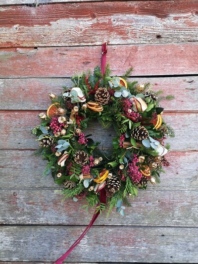 Homme House wedding flowers Issy and Bella