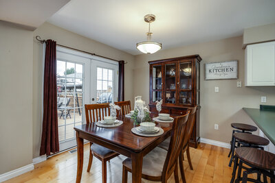 964 Grandlea dining (1)