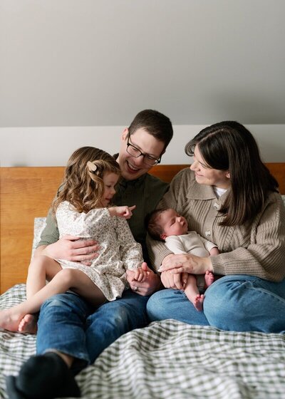 minneapolis-newborn-photographer-bauer-creative (59)
