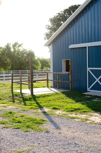 Full service horse boarding in Fort Worth Texas