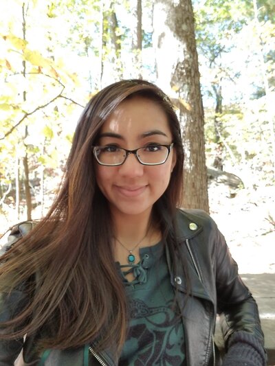 Picture of Jasmin, team member at Perennial Content