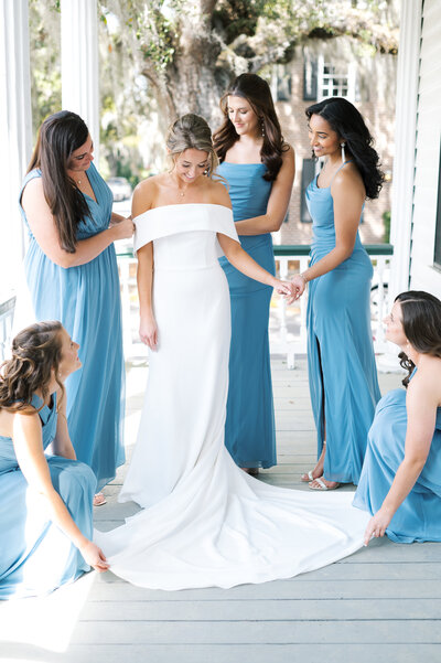 Bridesmaids with bride at beaufort inn wedding