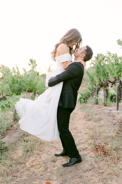 Romantic San Diego Ranch Luxury Destination Wedding, Orange County California Michael Asmussen Photography Luxury Destination Wedding Photographer The Knot, Martha Stewart Weddings, California Wedding Day, Vogue Weddings