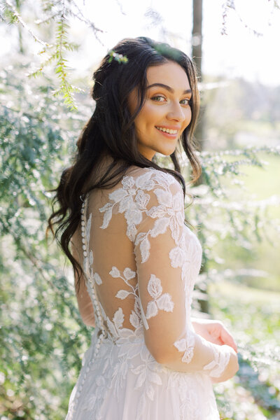 bride-with-lace-floral-detail