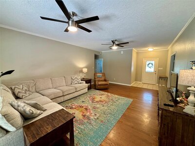3 bed 2 bath home for sale in Muenster kitchen 