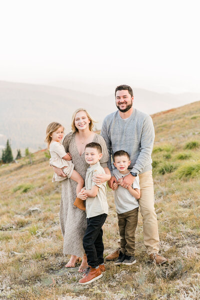Family-session-fall-mountain-spokane.jpeg