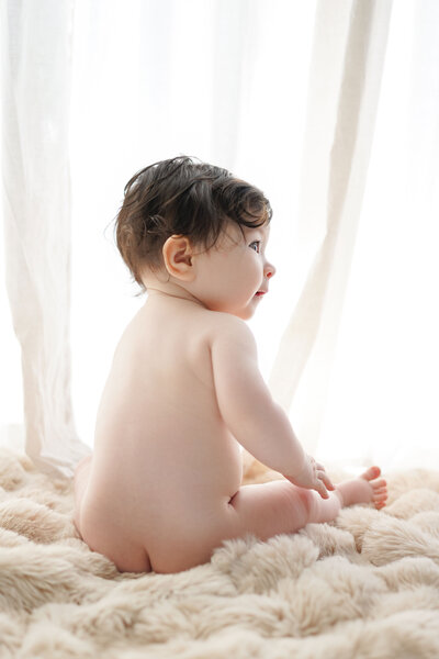 Photo de bébé en studio pour immortaliser les premiers anniversaire d'un enfant 
