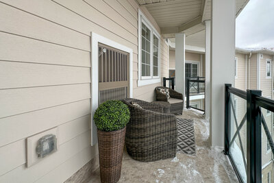 427-50 Lakebreeze balcony (2)