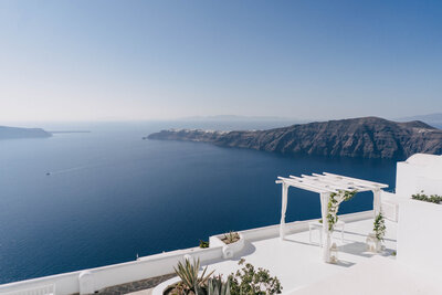 modern Minimalist for intimate wedding in santorini Greece ceremony venue