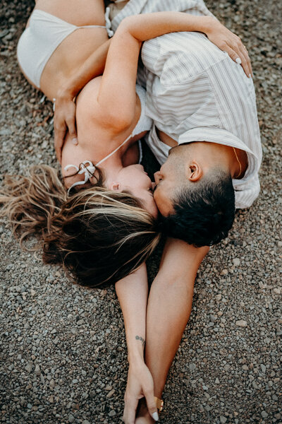 maternity client with husband at sunset and boho styling-maternity-photography-lehigh-valley-pennsylvania
