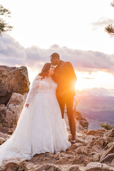 Experience the thrill of a hiking elopement with Samantha Immer Photography. Professional and personalized adventure elopement photography services in Colorado.