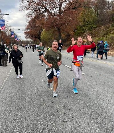 Dr. Leardi running in the Philadelphia Marathon