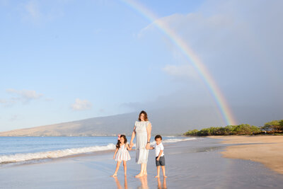 Family enjoying a sunrise mini-session in South Maui