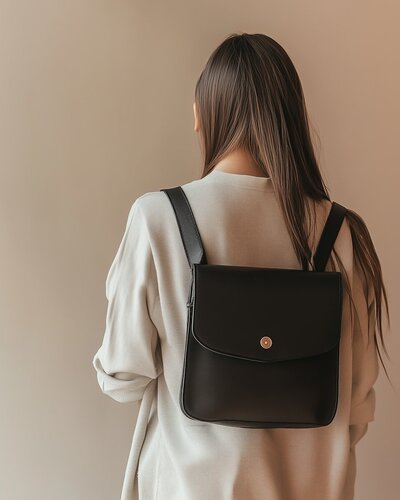 Minimalist Fashion Scene (1)