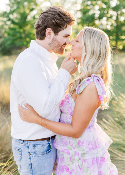 Elegant bridal portrait by Abby Bell Photography, a fine art Alabama wedding photographer specializing in luxury and timeless wedding photography. Capturing personalized, romantic moments for Alabama couples seeking an unforgettable wedding experience.