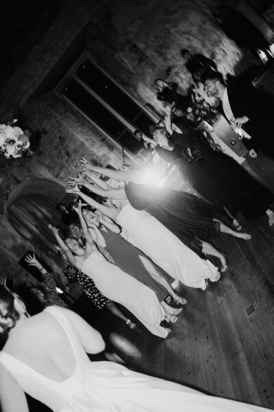 bride holding bouquet