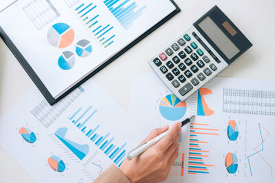 One of the best financial consulting firms in Dallas, known for helping businesses experiencing significant levels of sales and growth. The image captures the dynamic and professional environment of the firm dedicated to driving business success.
