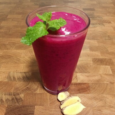 hot pink smoothie