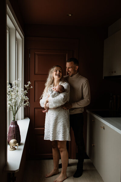 newbornshoot valkenswaard eindhoven fotograaf bergeijk fotoshoot newborn babyshoot gezinsshoot zwangerschapsshoot