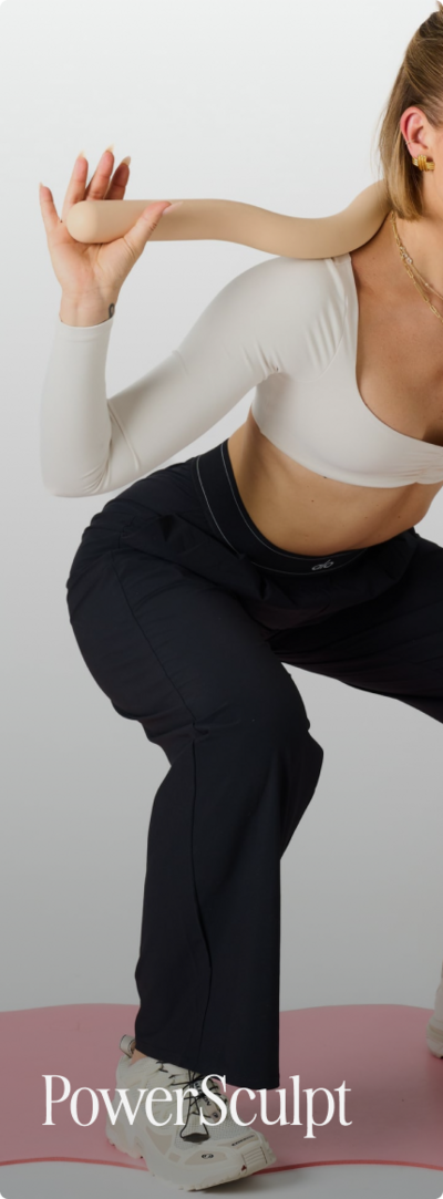 Women squatting with a Bala bar 