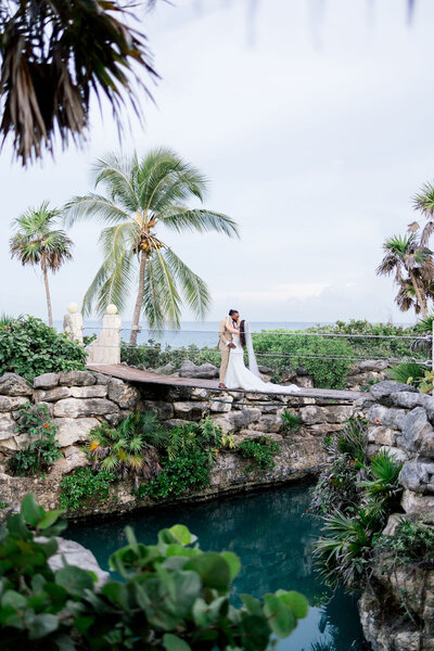 hotel-xcaret-mexico-bride-groom-1