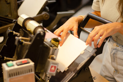 Female-Printing-Shop-099