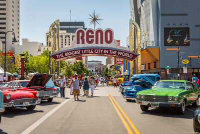 hot-august-nights-reno-arch