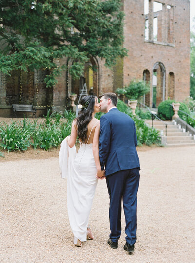 Old Edwards Inn Wedding Planner