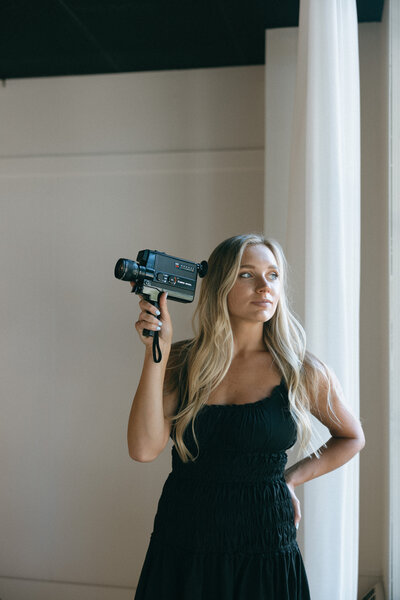 Ohio based couples photographer