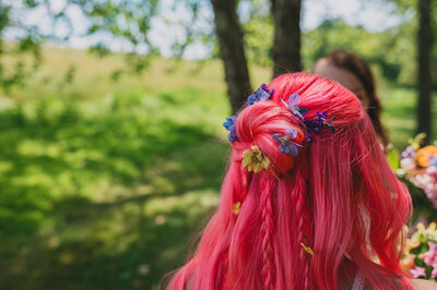 Glen-Ellen-Farm-Sweet-Blossoms-wedding-florist-bridal-hair-flowers9218