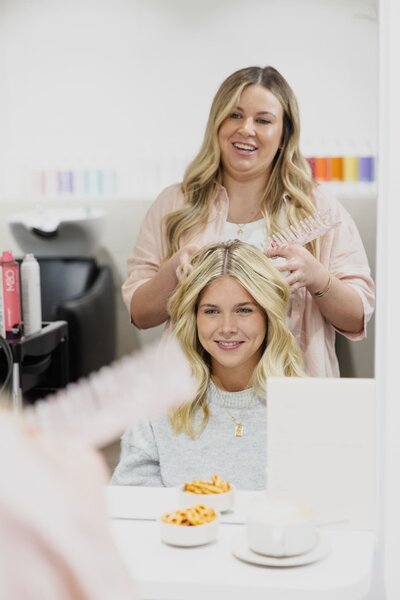 Salon May hairdressers with clients