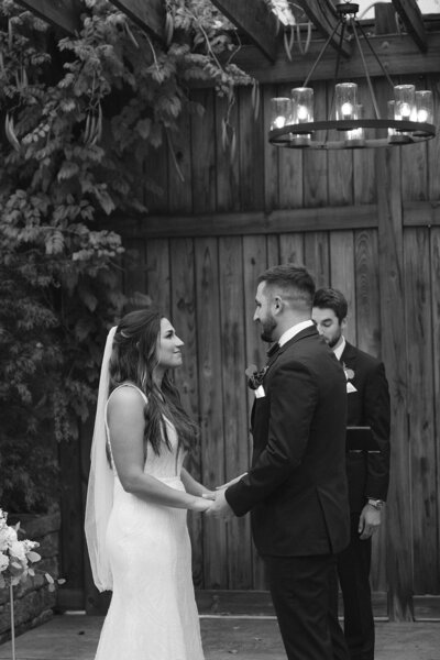 documentary wedding photography, documentary wedding photographer in St. Louis