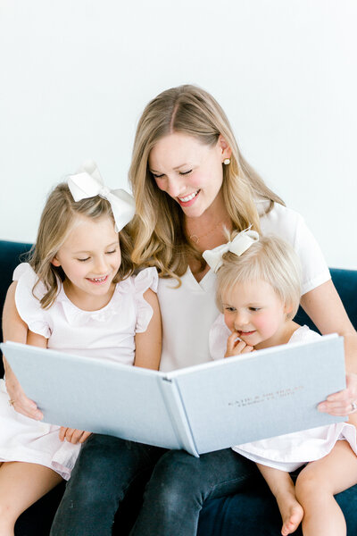 Lumen Room Heirloom Family Shoot | Sami Kathryn Photography | Dallas Portrait Photographer-2