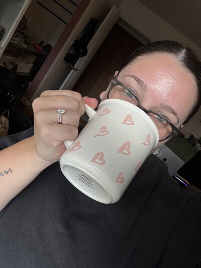 Katie Fri Photography drinking coffee