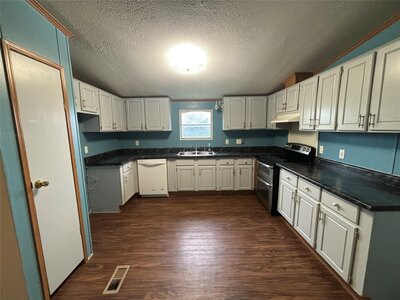 Newly built 3-bedroom home in Valley View, Texas with 2 bathrooms and a 2-car garage