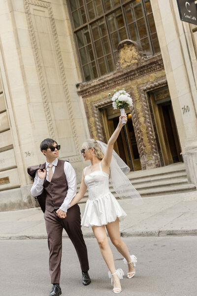 paris engagement photoshoot | paris engagement session | couple photoshoot | luxury moment photography