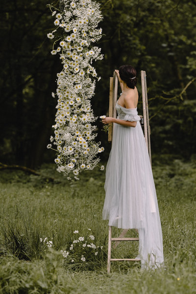 Heron-grey-blue-tulle-wedding-dress-JoanneFlemingDesign-DavidWickhamPhoto (4)