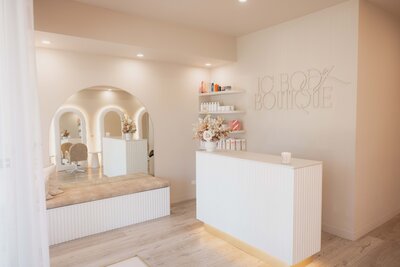 JC Body Boutique is located in the eastern suburbs of Melbourne in a beautiful two-story beauty studio, with a range of services to offer all-in-one-place beauty.