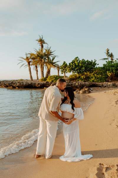 couples photographer oahu