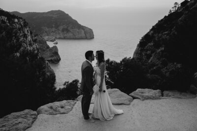 Wedding ceremony by the ocean