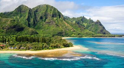 tunnels beach in kauai