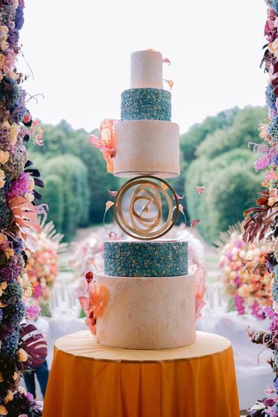 Luxury cake designer Paris  Destination wedding planner